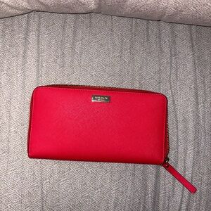 Kate Spade newbury lane geranium Zip around Wallet